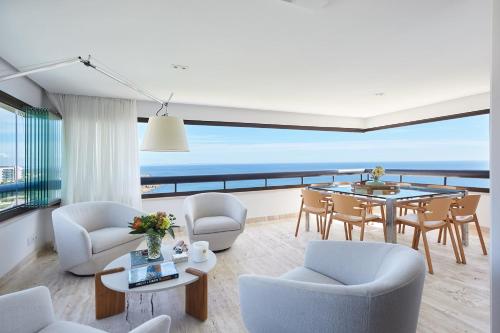 Luxury Ocean View Apartment
