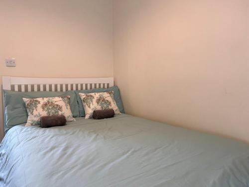Katil atau katil-katil dalam bilik di 3 Bed in Langtree 58822