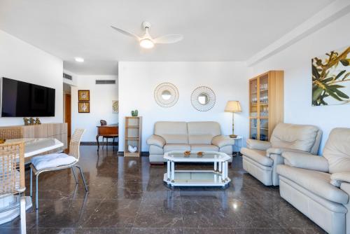 La Carihuela Beachfront II - Comfort, Style & Sea Views
