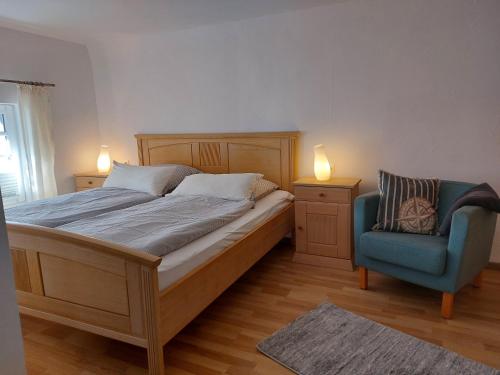 Ένα ή περισσότερα κρεβάτια σε δωμάτιο στο Altstadtliebe Salzuflen