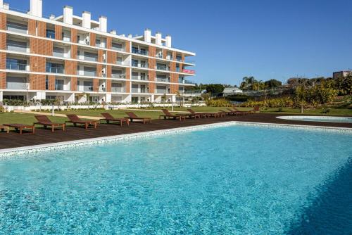 The Albufeira Concierge - Amazing Pool & Sunshine