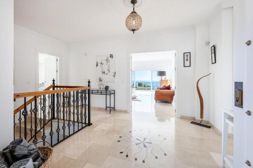 Fotografie z fotogalerie ubytování Stunning Villa with Panoramic Views of the Med v destinaci Mijas