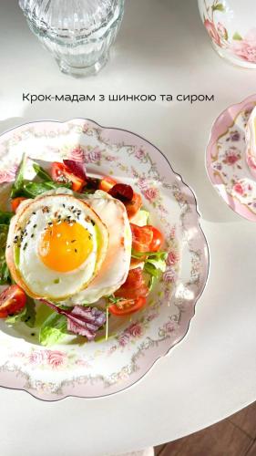 Jídlo v hotelu nebo okolí