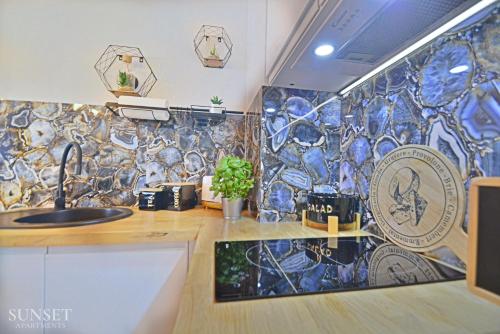 Φωτογραφία από το άλμπουμ του Sunset Apartments - Monte Cassino 39 - przytulna kawalerka przy deptaku z prywatnym parkingiem στο Σβινούιστσιε