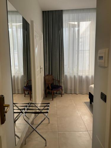 Posezení v ubytování Navona Theatre Hotel