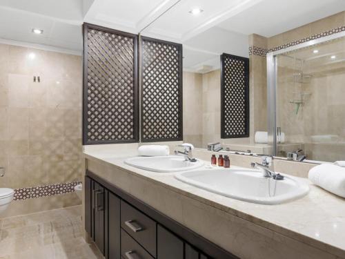 Espacioso apartamento en 1ª línea de playa photo 3