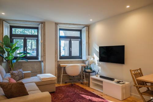 Cosy House Downtown Porto with swimming pool and AC
