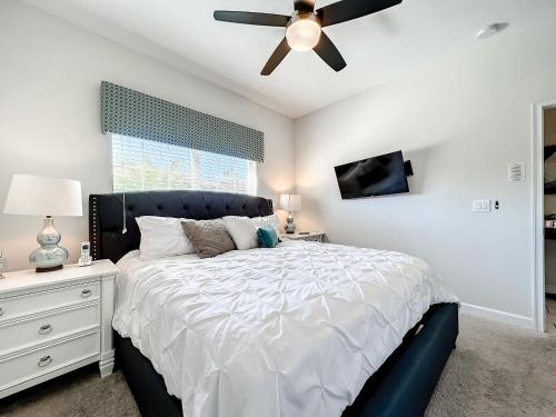 Stunning 5 bedroom house near Disney photo 5