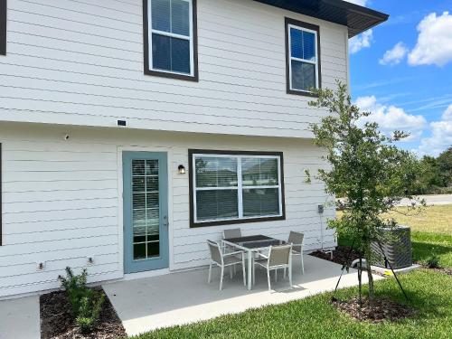 Brand new lux townhome close to Disney photo 8