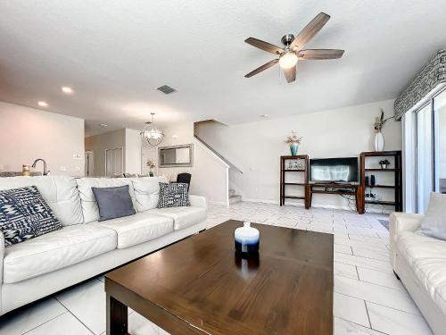 Stunning 5 bedroom house near Disney photo 25