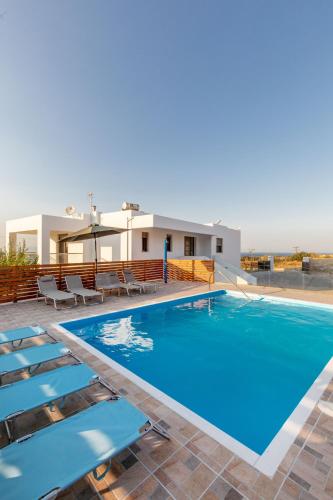 Villa Cleopatra Private Heated Pool, Tennis & Football