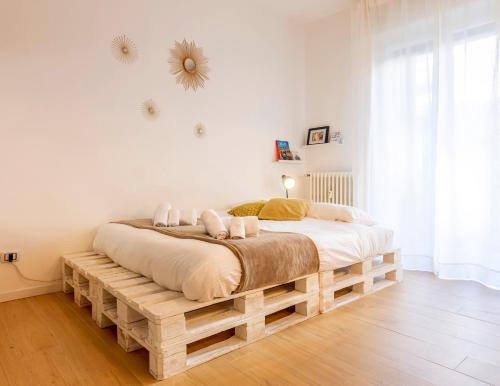GuestHost - Alices House Modern Apartment