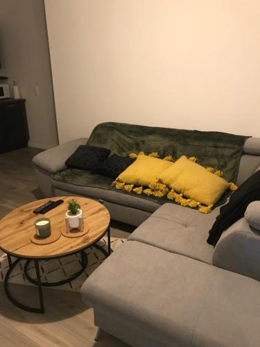 Photo de la galerie de l'établissement Élégant Appartement proche Commodités - Parfait pour Jeux Olympiques 2024, à Maurepas