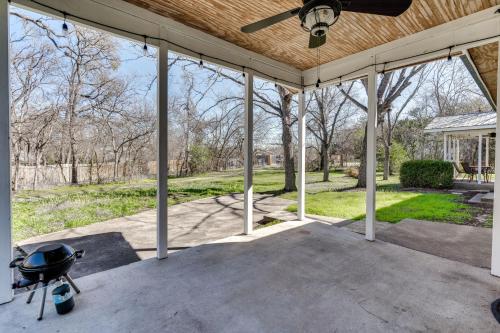 Zahrada ubytování Charming Austin Home on 2 Acres BBQ and Yard!