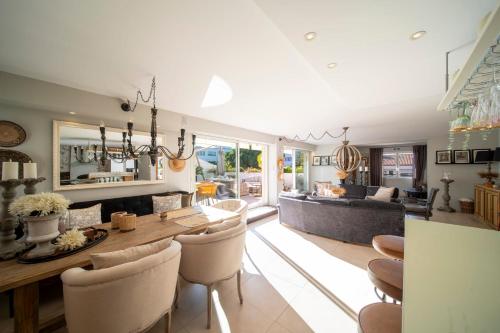 Cannes Luxury Rental - Pretty 3 bedroom apartment to rent with 50m terrace
