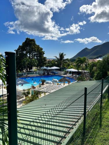 Piscina a Calypso diamant 972 o a prop