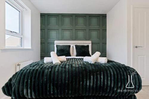 En eller flere senge i et værelse på Luxury City Centre 2 Bed Retreat - Sleeps 4 - FREE parking