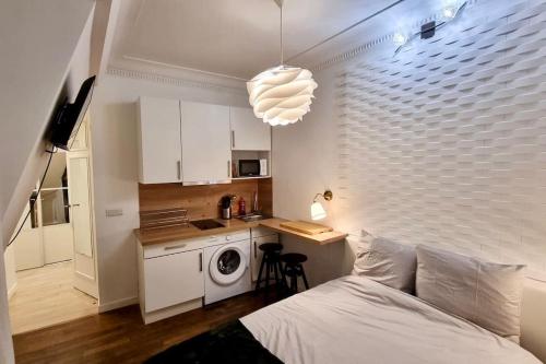 Champs-Elysées - Suite for 2 people