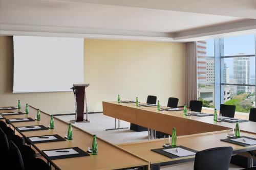 Der Geschäftsbereich oder Konferenzraum in der Unterkunft InterContinental Luanda Miramar by IHG