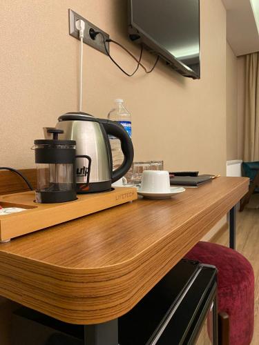Příslušenství pro přípravu čaje a kávy v ubytování İstport Hotels