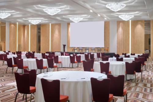 Der Geschäftsbereich oder Konferenzraum in der Unterkunft InterContinental Luanda Miramar by IHG