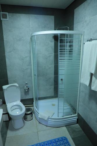 Koupelna v ubytování HOBIZ Hotel