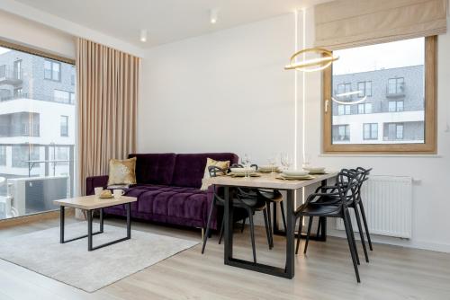 Foto Mokotów Stylish Apartment with Parking & Balcony by Renters Prestige 1