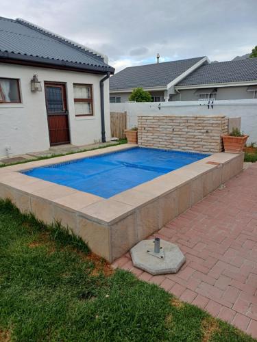 Gallery image of holiday apartment in Cape Town