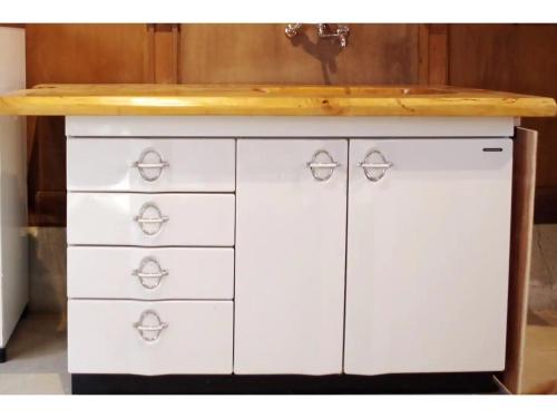 a white cabinet with a wooden counter top on top at base sanablend - Vacation STAY 37411v in Kyotango