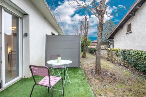 Zahrada ubytování Studio 4 Vercors - Terrasse et parking Privé