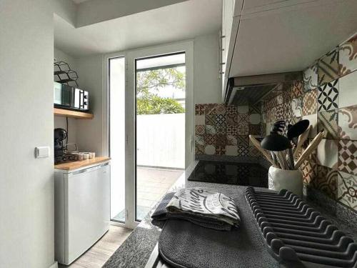 Pena Apartments - A by MTH