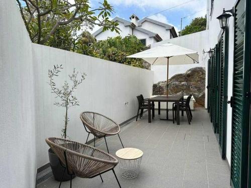 Pena Apartments - A by MTH