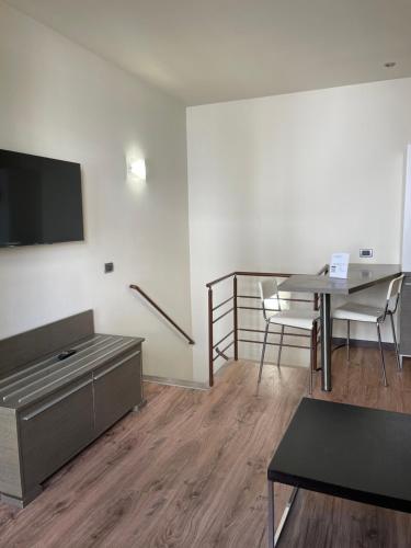 Select Executive Residence