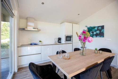 Cucina o angolo cottura di Vakantiepark Molenvelden