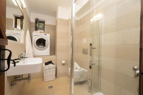Ванная комната в Villa Bolios Sea view Private Pool