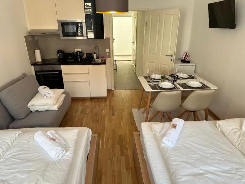 Cozy Apartment in Vienna 6-Monthly Stays Only
