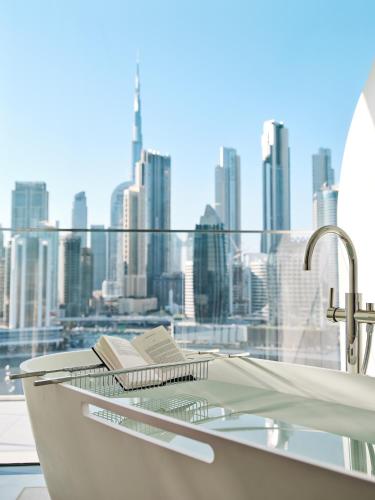Udsigt til Dubai eller udsigt til byen taget fra hotellet