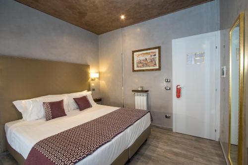 Vaticano Julia Guest House