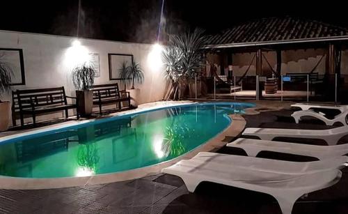 A piscina localizada em Hotel Jardim ou nos arredores