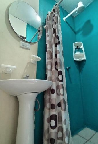 Un baño de Buganvilla Guest House