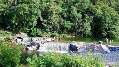 Φωτογραφία από το άλμπουμ του Camping Le Ventadour σε Meyras