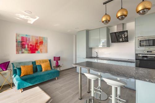 Chic & Stylish near Yumbo