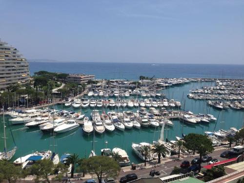 Marina - Blue Sea View - Beach - Private Parking
