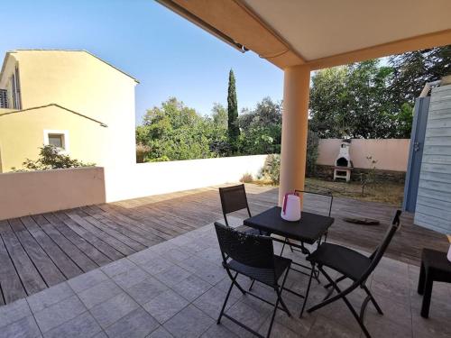 Μπαλκόνι ή βεράντα στο Jolie villa à Erbalunga- a deux pas de la plage