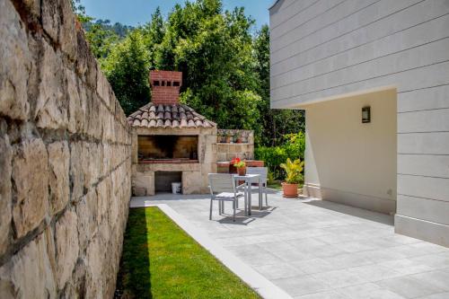 Сад в Villa Bacev by Vintage Travel
