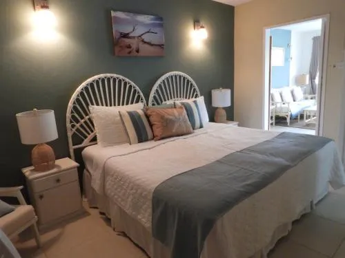 Golden View Apartment picture