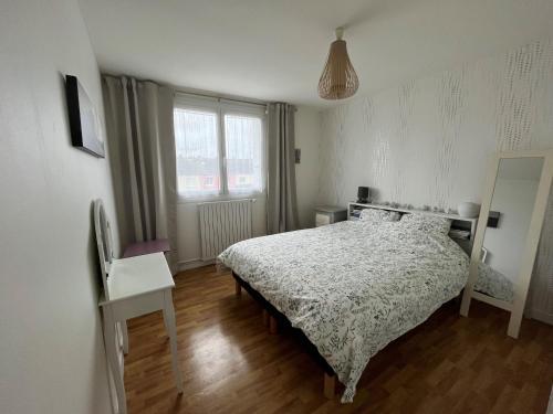 Photo de la galerie de l'établissement Maison 6 personnes avec parking privé (à 1km du circuit et à 270 mètres de l’arrêt tram T1-Jules Raimu), au Mans