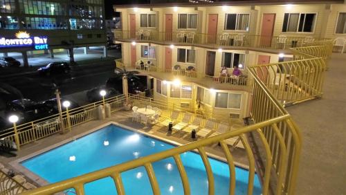 an overhead view of a hotel with a swimming pool at Golden Rail Motel in North Wildwood