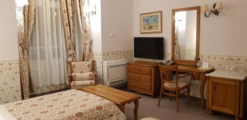 Μια τηλεόραση ή/και κέντρο ψυχαγωγίας στο Hotel Odeon