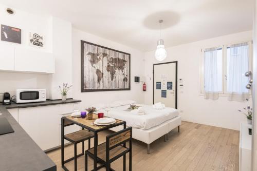 Easylife - Milano - Magolfa 1 N8 - Navigli